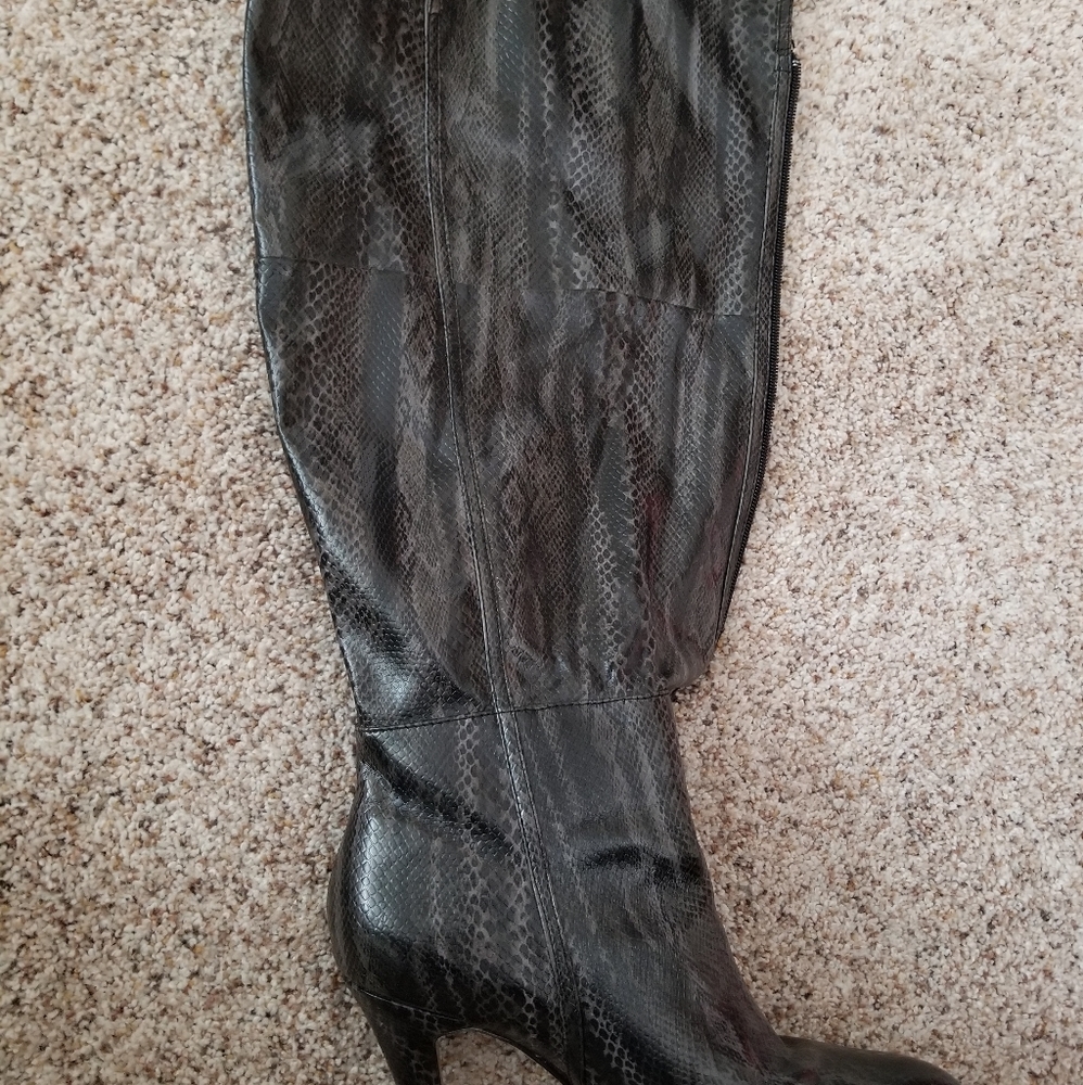 Is It Python Sleekly Snake Boots - image 5